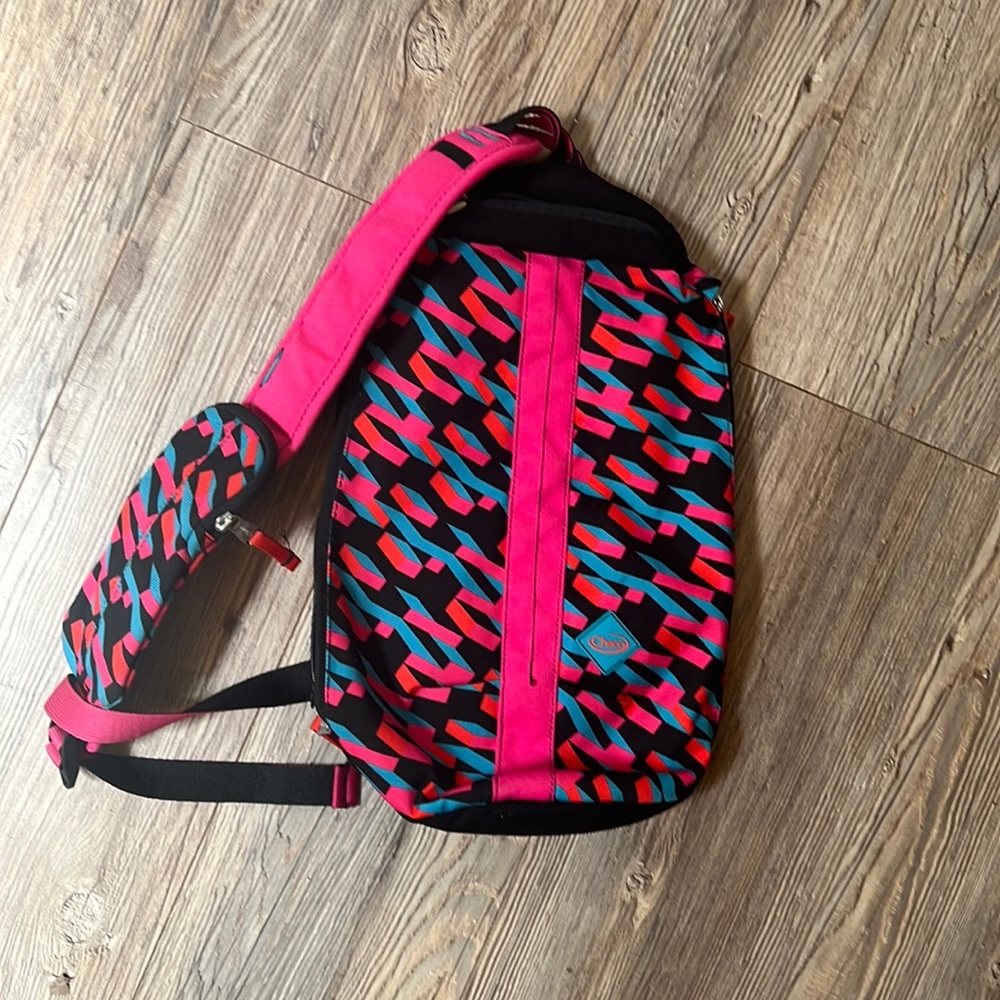 Chaco crossbody bag, great colors